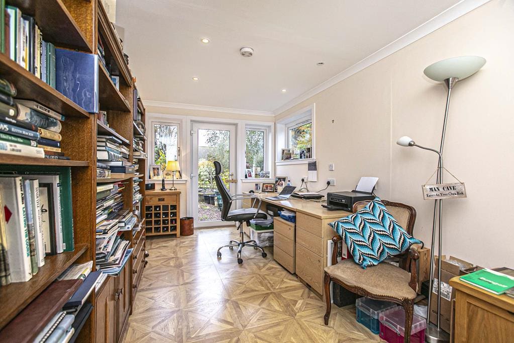 CUP1330JMP HOME OFFICE.jpg