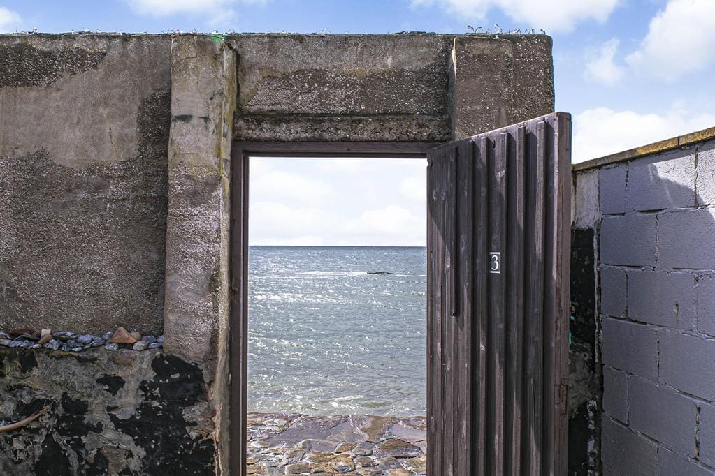 CUP1385SEG GATE TO BEACH.jpg