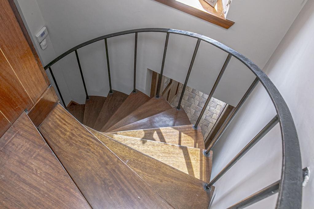 CUP1385SEG STAIRS DETAIL.jpg