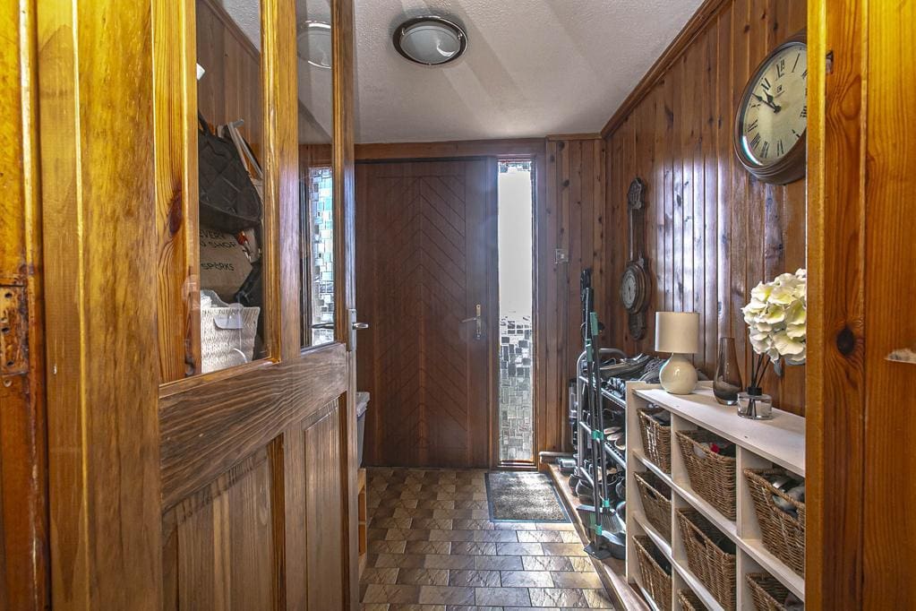 CUP1385SEG REAR PORCH.jpg