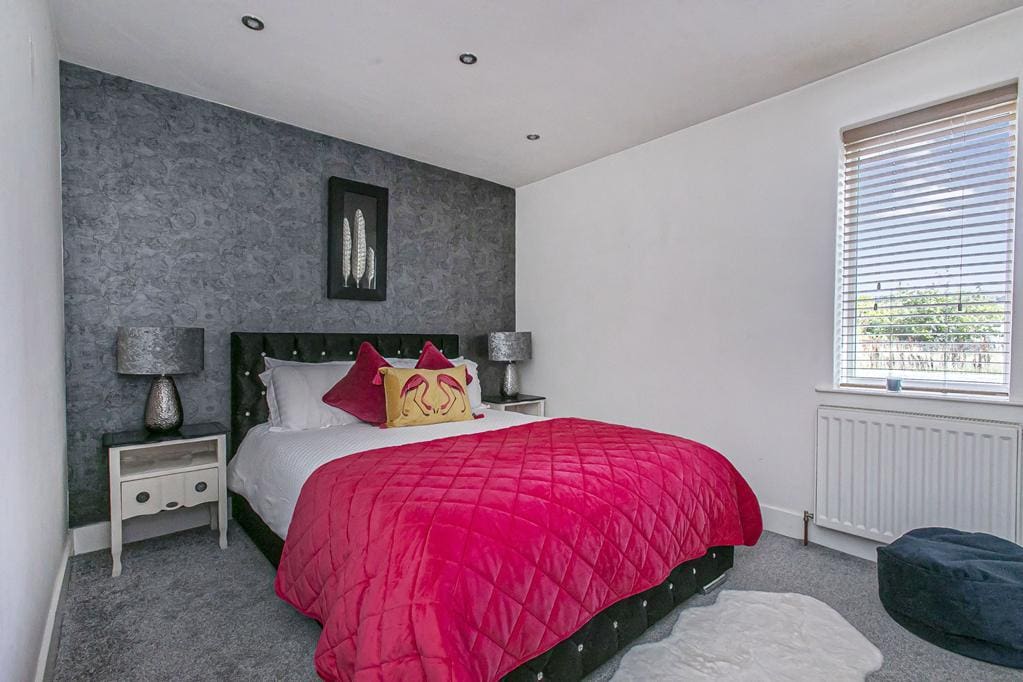 CUP1416SEG BEDROOM 3.jpg