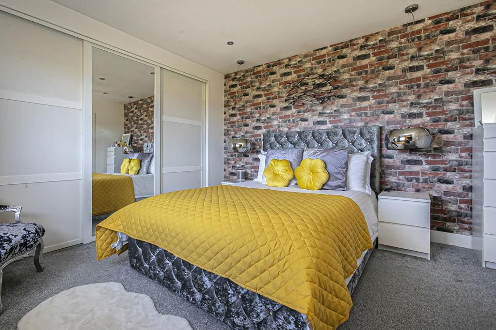 CUP1416SEG BEDROOM 1.jpg
