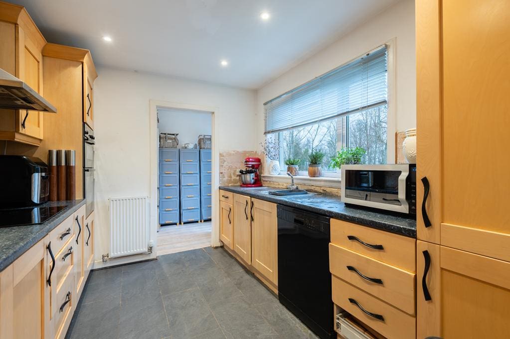 CUP1432SEG KITCHEN.jpg