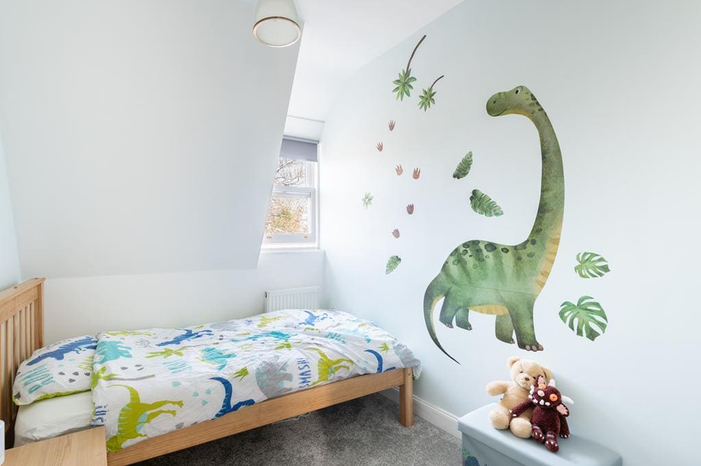 LEV1435PEM BEDROOM 3.jpg