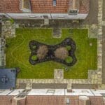 CUP1366SEG SHARED REAR AGARDEN AT REAR.jpg