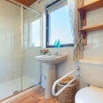 LEV1443PEM SHOWER ROOM.jpg