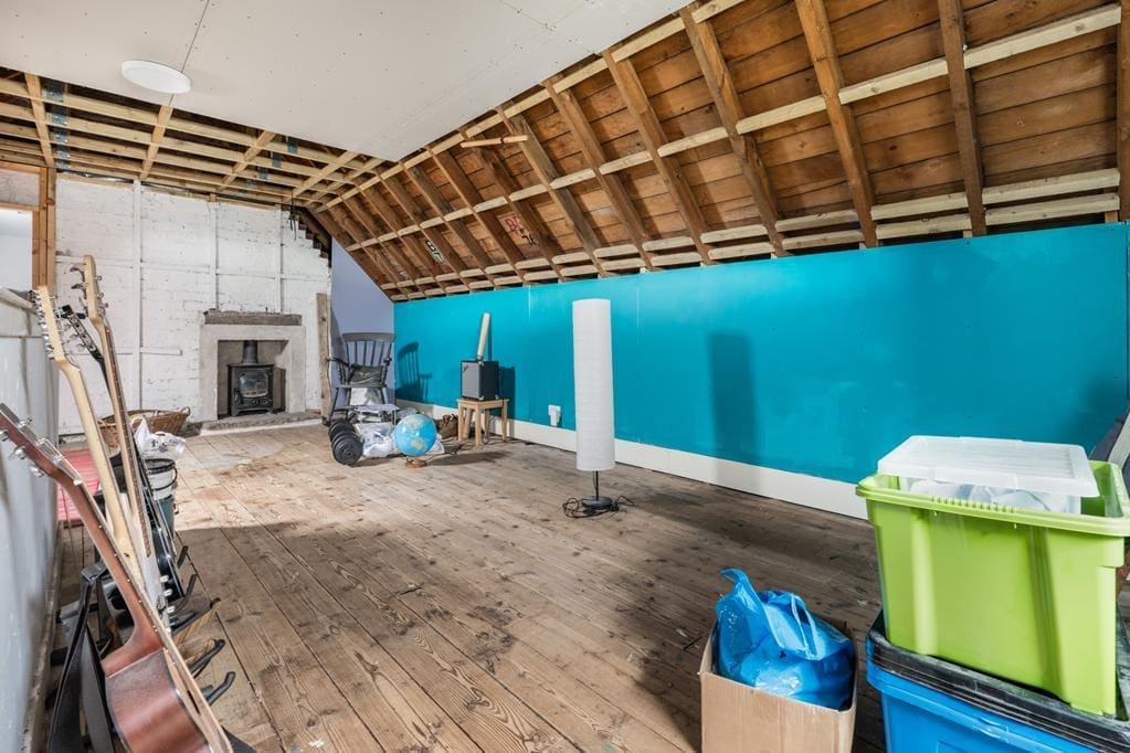 CUP1472SEG ATTIC SPACE.jpg