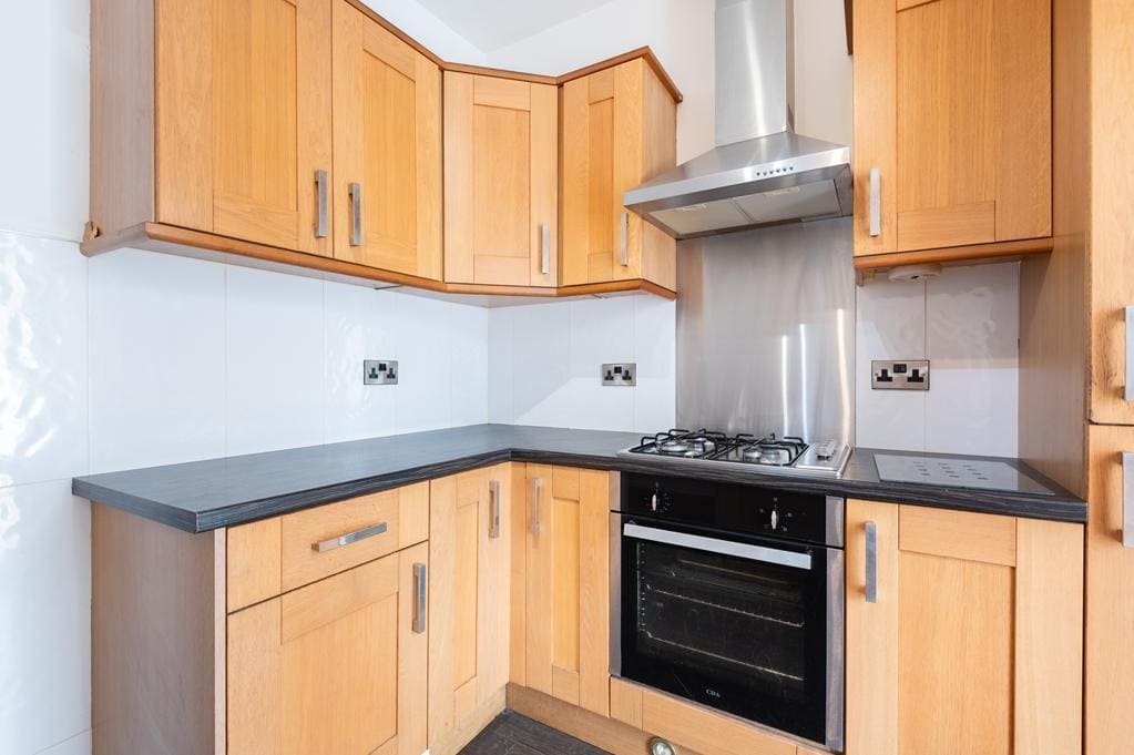 LEV1433SEG KITCHEN DETAIL.jpg