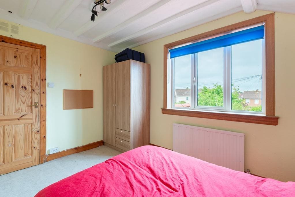 LEV1458PEM BEDROOM 2 AGAIN.jpg