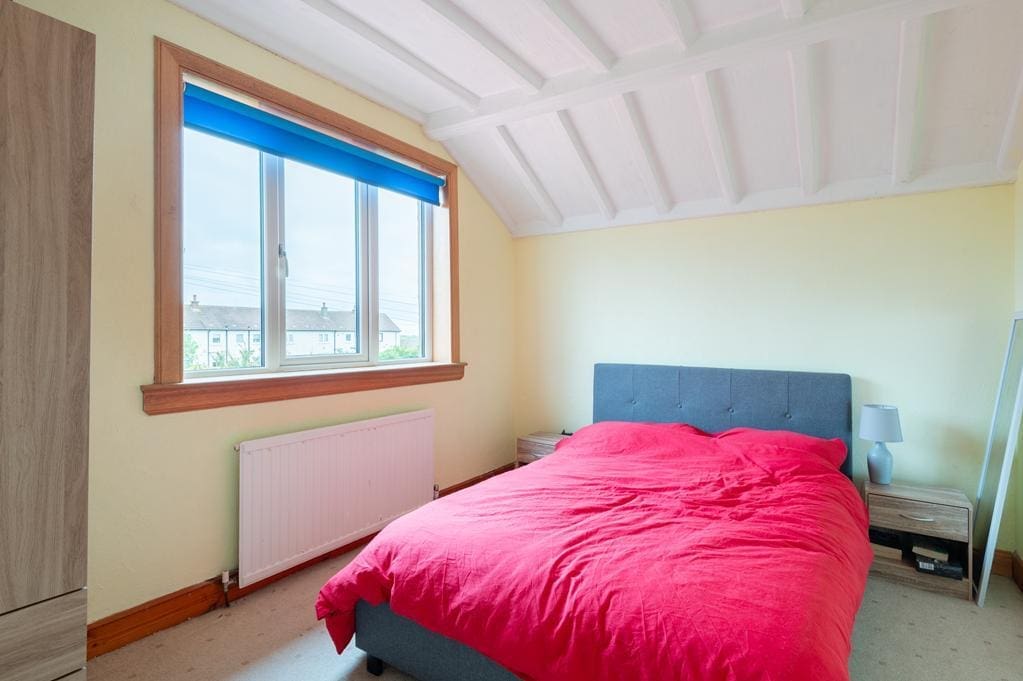 LEV1458PEM BEDROOM 2.jpg