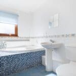 LEV1453SEG BATHROOM.jpg