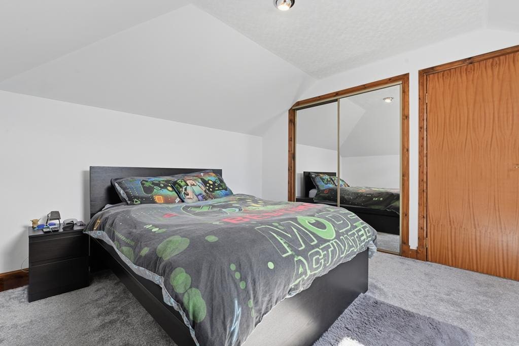 LEV1460PEM BEDROOM 4.jpg