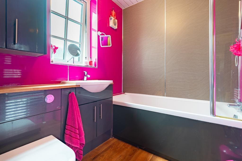 CUP1479SEG BATHROOM.jpg