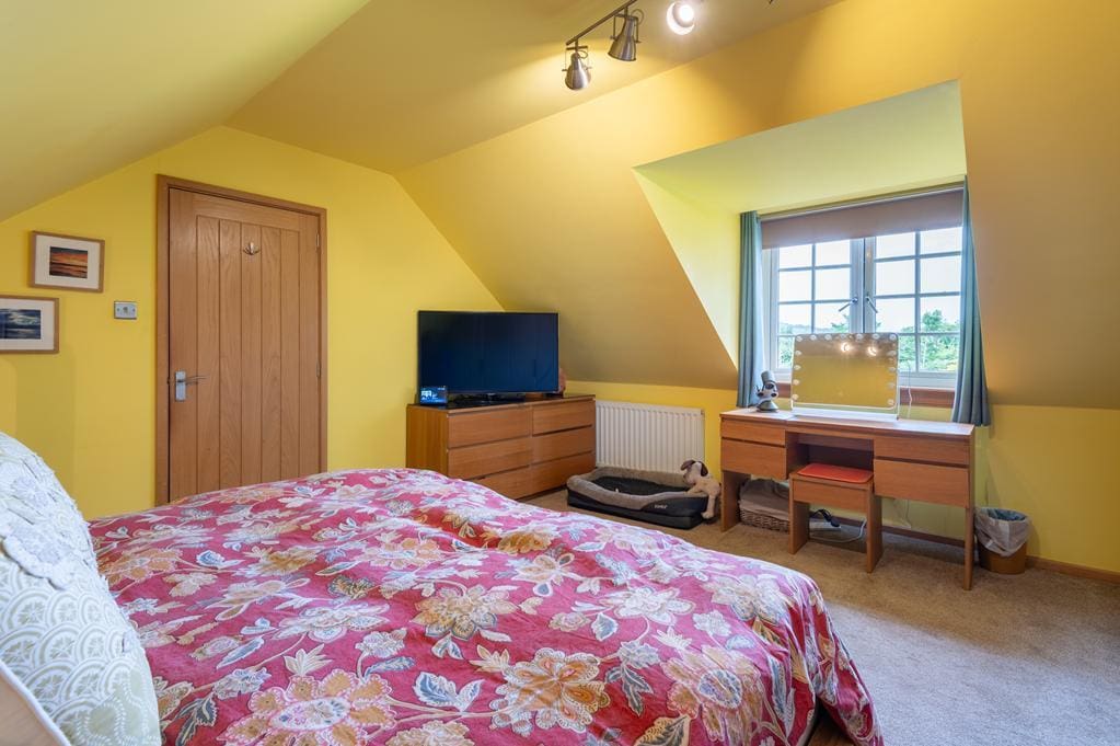 CUP1479SEG BEDROOM 1 AGAIN.jpg