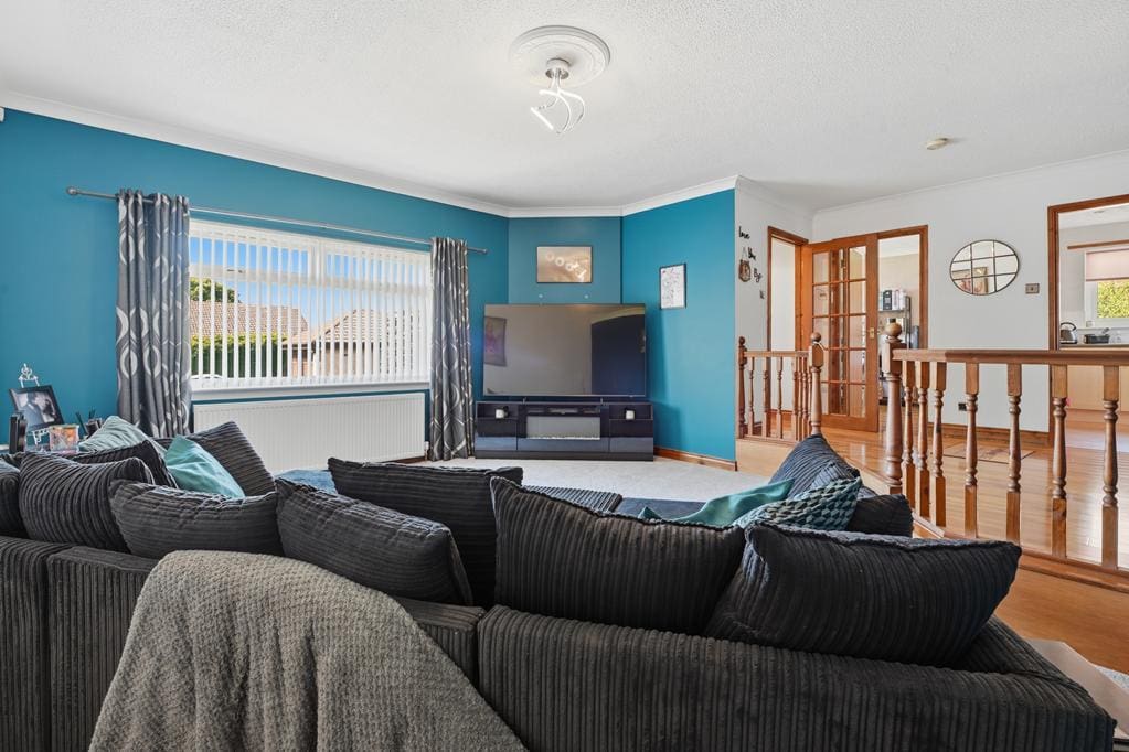 LEV1460PEM LIVING ROOM.jpg