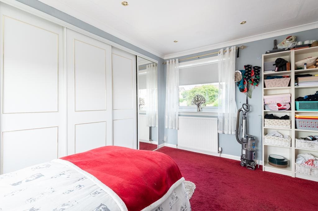 LEV1480PEM BEDROOM 1 front.jpg