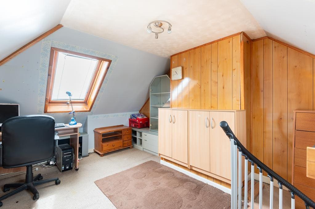 LEV1474SEG ATTIC ROOM.jpg