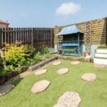 LEV1480PEM SIDE GARDEN.jpg