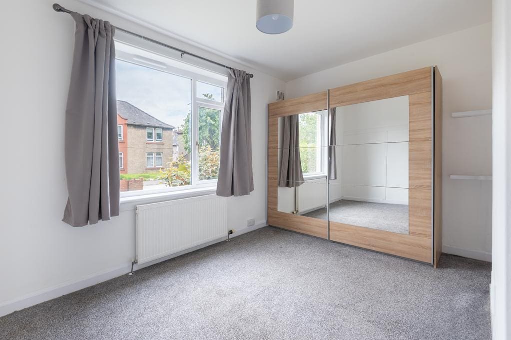 LEV1483PEM BEDROOM 2.jpg